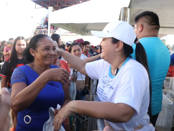 Prefeitura de Maués distribui 12 toneladas de peixe durante a Semana Santa!