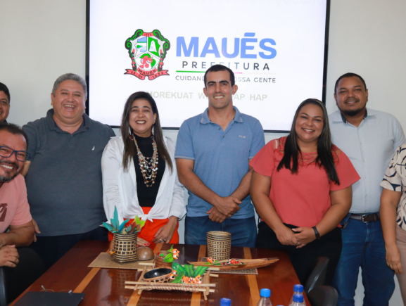 Prefeitura recebe comitiva do governo federal para tratar de desenvolvimento agrário e agricultura familiar em Maués